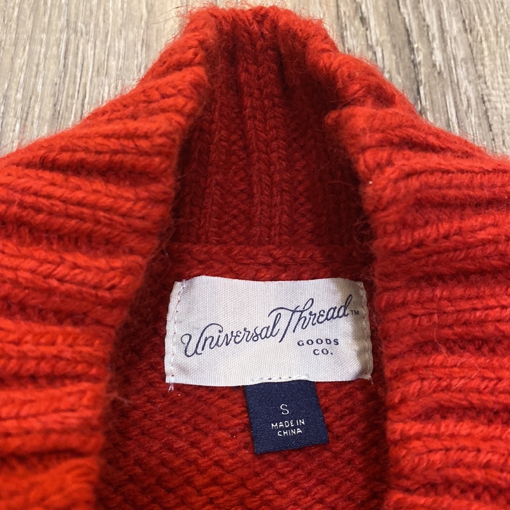 Universal Thread Sz. Small - image 2